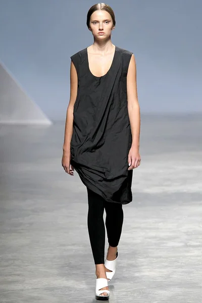 Look 13